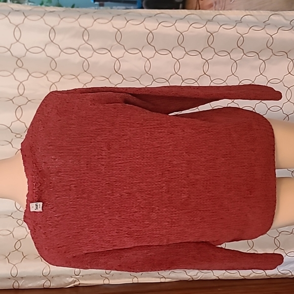 IB DIFFUSION Sweater. NWT Medium - Picture 3 of 3